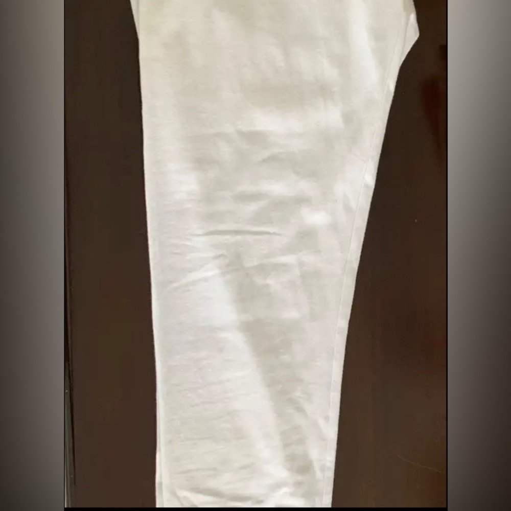 Full length MODA International white leggings. Never worn.